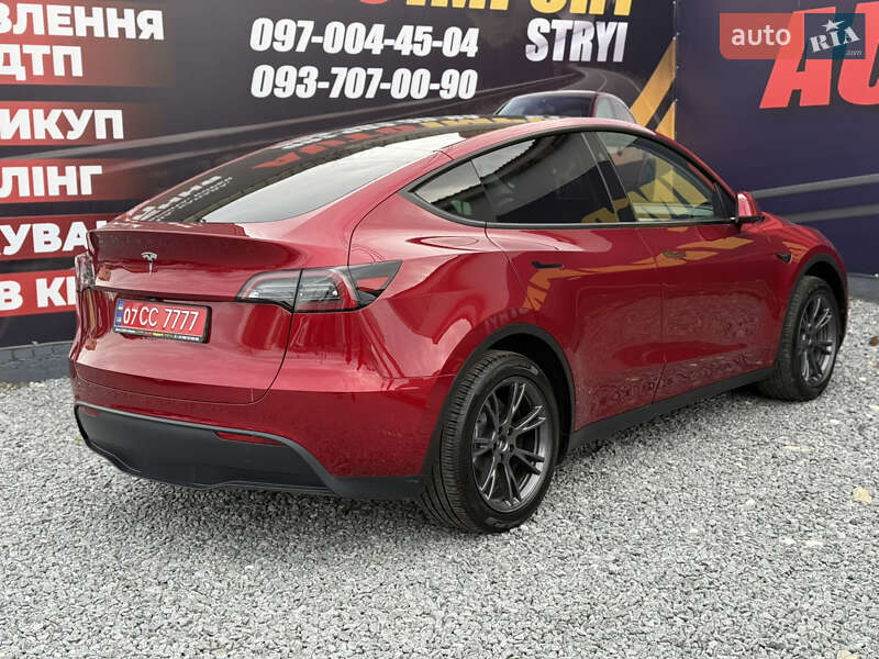 Позашляховик / Кросовер Tesla Model Y 2024 в Стрию