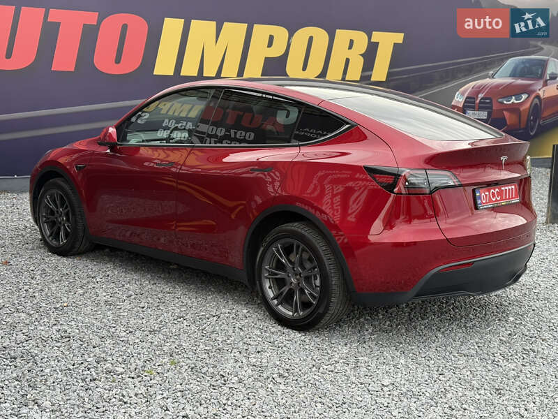 Позашляховик / Кросовер Tesla Model Y 2024 в Стрию