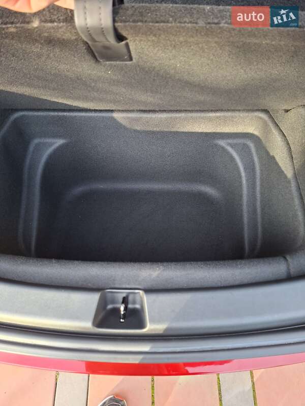 Внедорожник / Кроссовер Tesla Model Y 2023 в Виннице