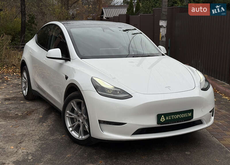 Позашляховик / Кросовер Tesla Model Y 2022 в Києві фото 5 Позашляховик / Кросовер Tesla Model Y 2022 в Києві