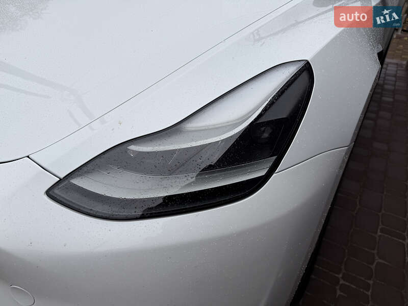 Позашляховик / Кросовер Tesla Model Y 2022 в Києві фото 32 Позашляховик / Кросовер Tesla Model Y 2022 в Києві