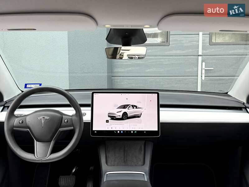Позашляховик / Кросовер Tesla Model Y 2024 в Києві