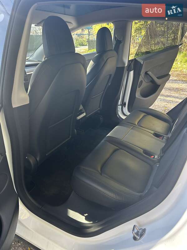 Внедорожник / Кроссовер Tesla Model Y 2022 в Бережанах