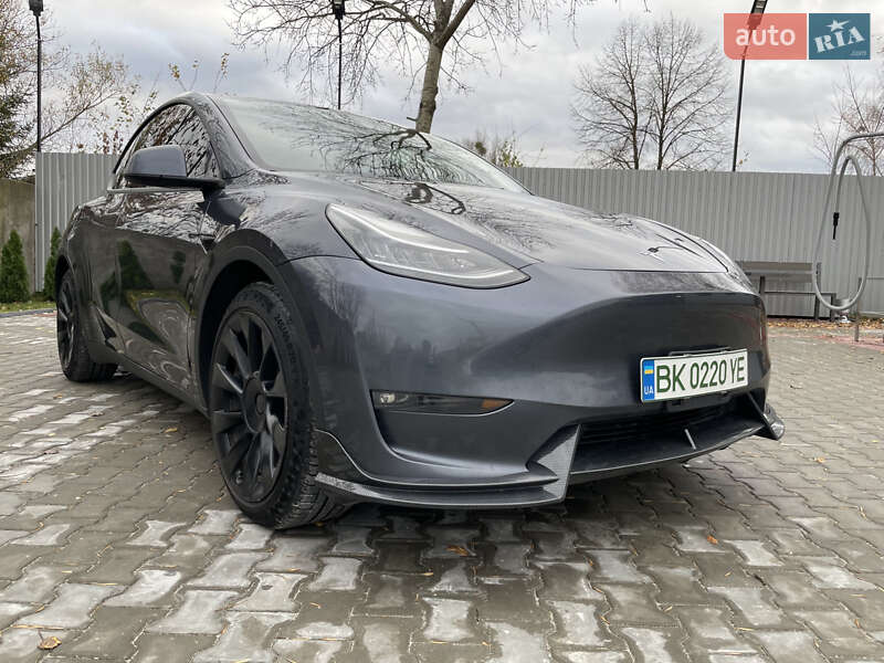 Позашляховик / Кросовер Tesla Model Y 2022 в Костопілі фото 9 Позашляховик / Кросовер Tesla Model Y 2022 в Костопілі