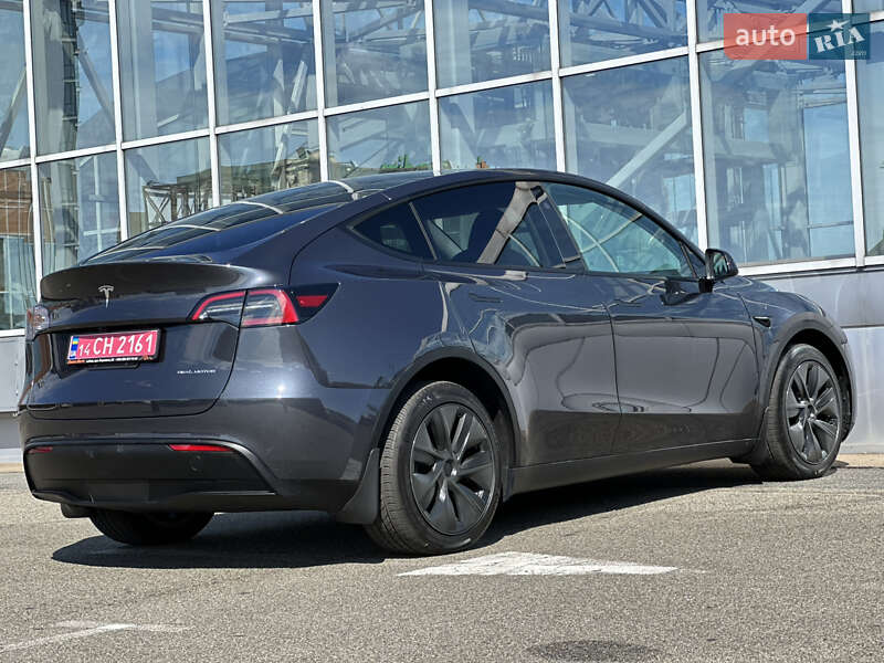Позашляховик / Кросовер Tesla Model Y 2024 в Києві фото 24 Позашляховик / Кросовер Tesla Model Y 2024 в Києві