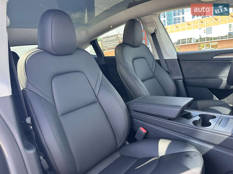Позашляховик / Кросовер Tesla Model Y 2024 в Києві фото 46 Позашляховик / Кросовер Tesla Model Y 2024 в Києві