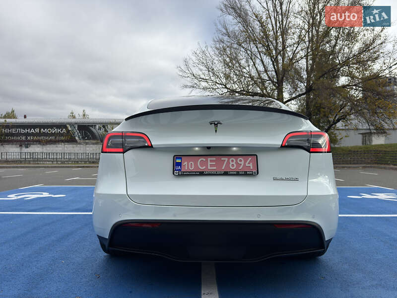 Позашляховик / Кросовер Tesla Model Y 2022 в Києві фото 6 Позашляховик / Кросовер Tesla Model Y 2022 в Києві
