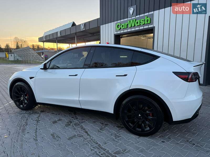 Внедорожник / Кроссовер Tesla Model Y 2020 в Владимире