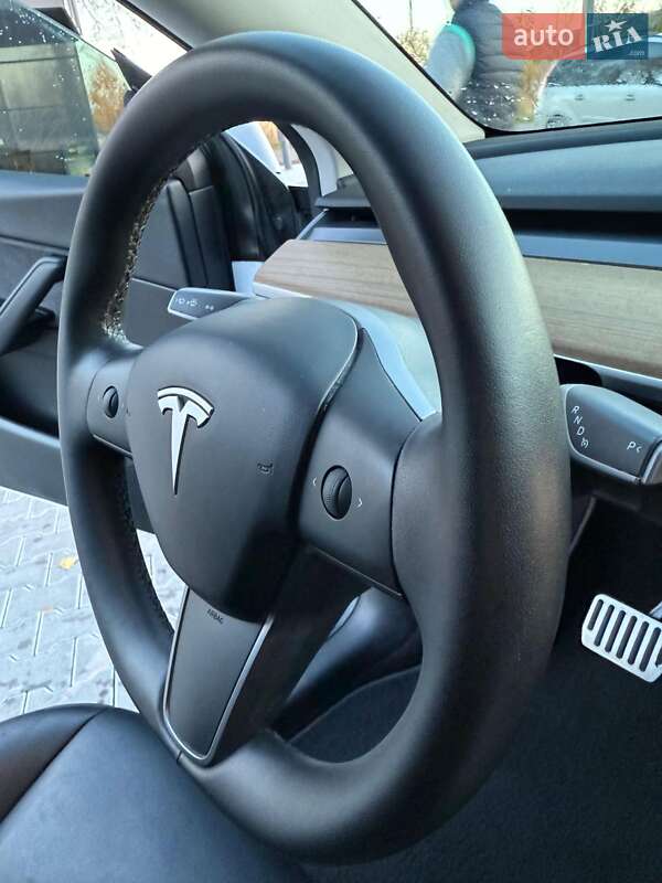 Внедорожник / Кроссовер Tesla Model Y 2020 в Владимире