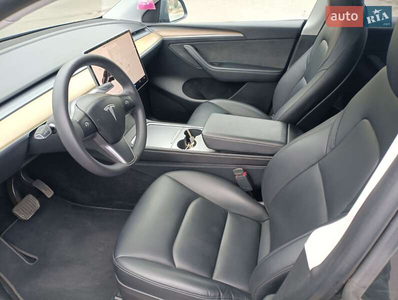 Позашляховик / Кросовер Tesla Model Y 2022 в Харкові фото 14 Позашляховик / Кросовер Tesla Model Y 2022 в Харкові
