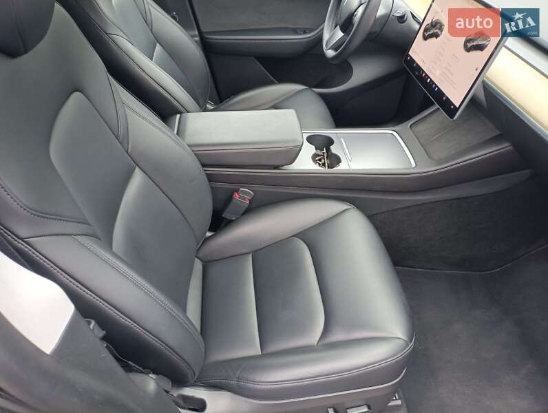 Позашляховик / Кросовер Tesla Model Y 2022 в Харкові фото 21 Позашляховик / Кросовер Tesla Model Y 2022 в Харкові