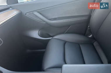 Внедорожник / Кроссовер Tesla Model Y 2022 в Киеве