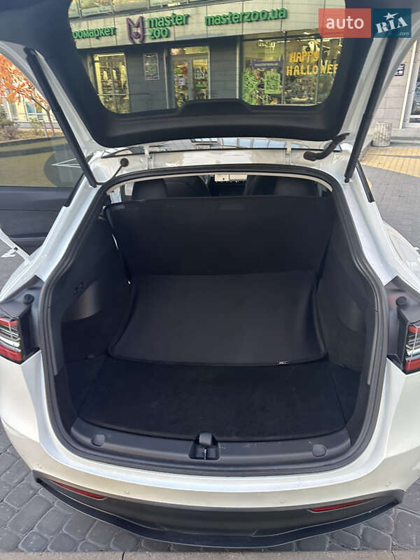Внедорожник / Кроссовер Tesla Model Y 2022 в Киеве фото 18 Внедорожник / Кроссовер Tesla Model Y 2022 в Киеве