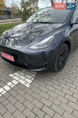 Позашляховик / Кросовер Tesla Model Y 2025 в Коломиї