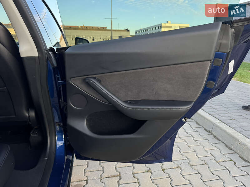 Позашляховик / Кросовер Tesla Model Y 2021 в Івано-Франківську фото 52 Позашляховик / Кросовер Tesla Model Y 2021 в Івано-Франківську