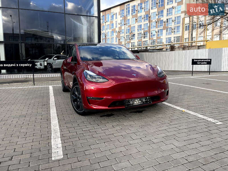 Позашляховик / Кросовер Tesla Model Y 2024 в Харкові фото 7 Позашляховик / Кросовер Tesla Model Y 2024 в Харкові
