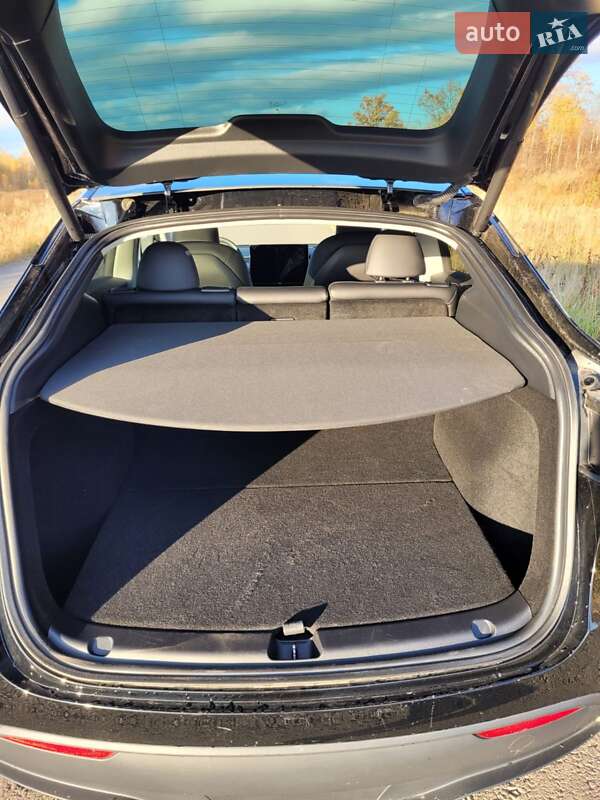 Внедорожник / Кроссовер Tesla Model Y 2023 в Львове