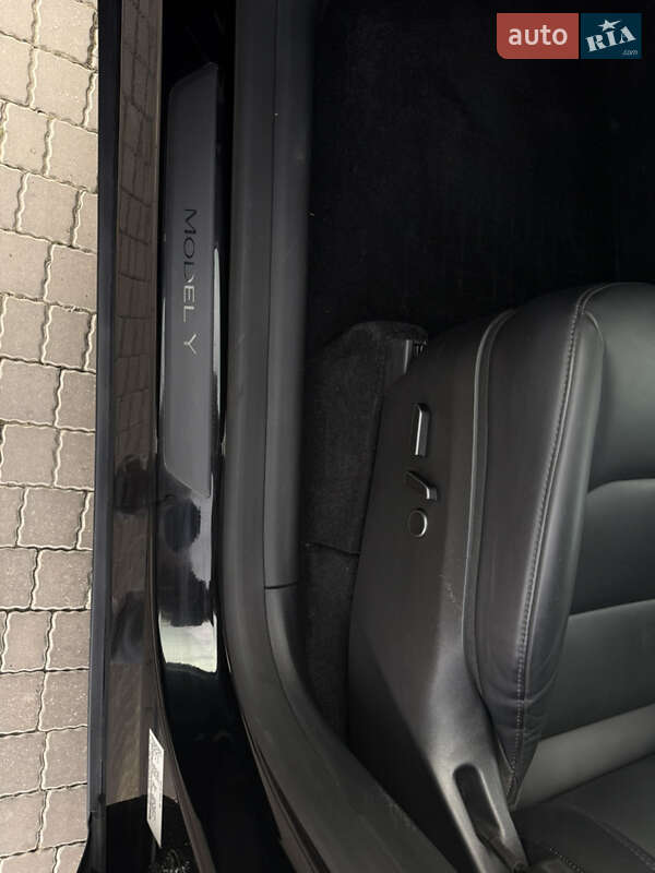 Позашляховик / Кросовер Tesla Model Y 2023 в Хоросткові фото 11 Позашляховик / Кросовер Tesla Model Y 2023 в Хоросткові