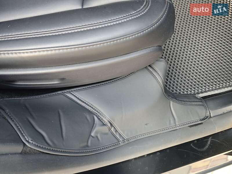 Позашляховик / Кросовер Tesla Model Y 2024 в Києві фото 3 Позашляховик / Кросовер Tesla Model Y 2024 в Києві