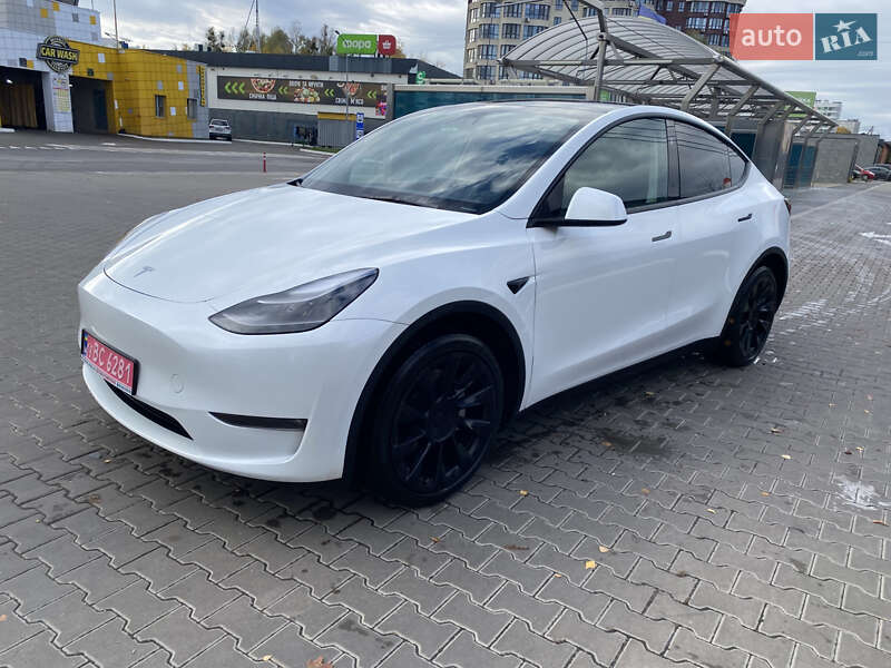 Tesla Model Y 2023 Tesla Model Y 2023