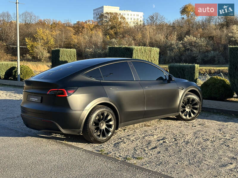 Внедорожник / Кроссовер Tesla Model Y 2021 в Днепре