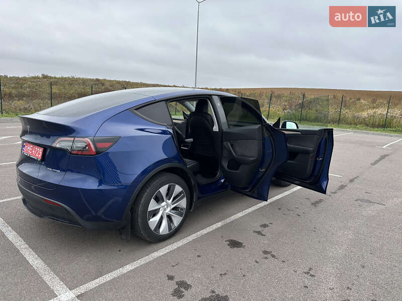 Позашляховик / Кросовер Tesla Model Y 2023 в Рівному