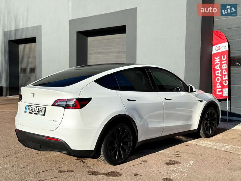 Позашляховик / Кросовер Tesla Model Y 2021 в Києві фото 10 Позашляховик / Кросовер Tesla Model Y 2021 в Києві