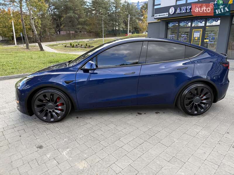 Позашляховик / Кросовер Tesla Model Y 2021 в Львові фото 7 Позашляховик / Кросовер Tesla Model Y 2021 в Львові