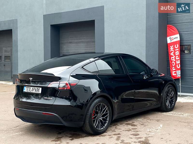 Внедорожник / Кроссовер Tesla Model Y 2021 в Киеве