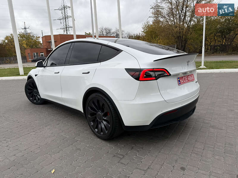 Позашляховик / Кросовер Tesla Model Y 2022 в Дніпрі