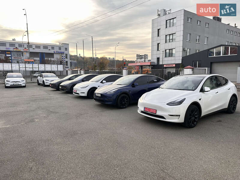 Внедорожник / Кроссовер Tesla Model Y 2023 в Киеве фото 2 Внедорожник / Кроссовер Tesla Model Y 2023 в Киеве