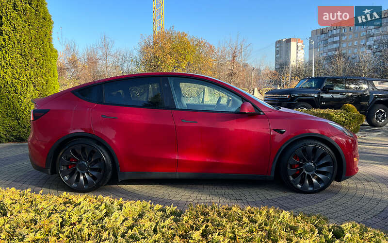 Внедорожник / Кроссовер Tesla Model Y 2023 в Львове
