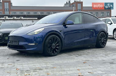 Внедорожник / Кроссовер Tesla Model Y 2023 в Киеве