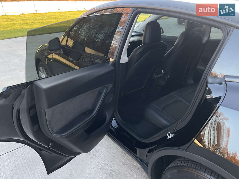 Позашляховик / Кросовер Tesla Model Y 2021 в Луцьку фото 46 Позашляховик / Кросовер Tesla Model Y 2021 в Луцьку