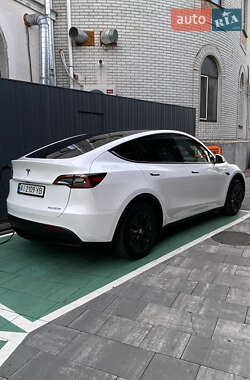 Внедорожник / Кроссовер Tesla Model Y 2023 в Борисполе