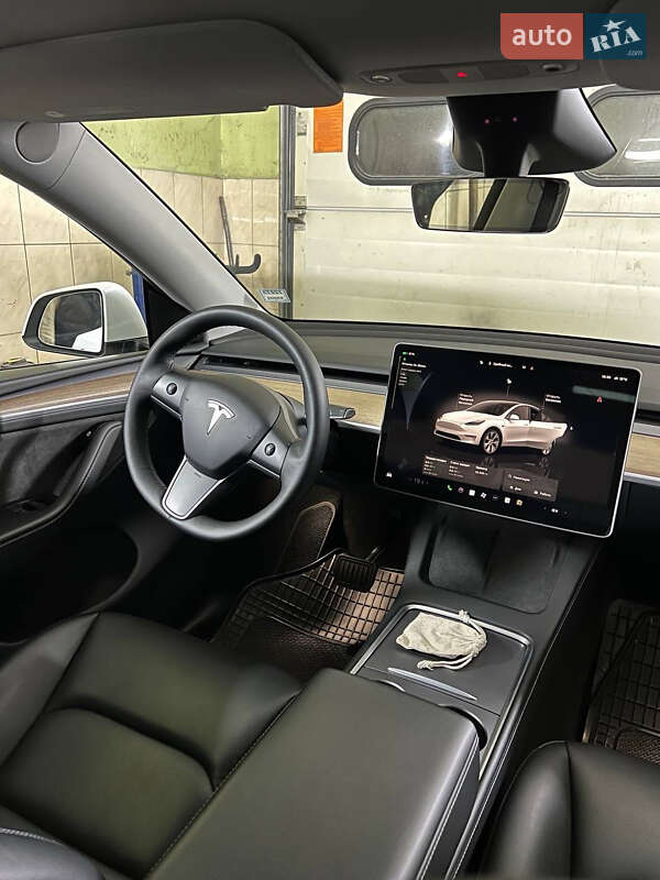 Позашляховик / Кросовер Tesla Model Y 2023 в Борисполі