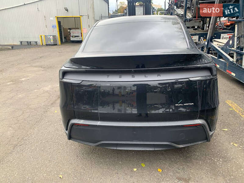 Внедорожник / Кроссовер Tesla Model Y 2025 в Черновцах фото 14 Внедорожник / Кроссовер Tesla Model Y 2025 в Черновцах