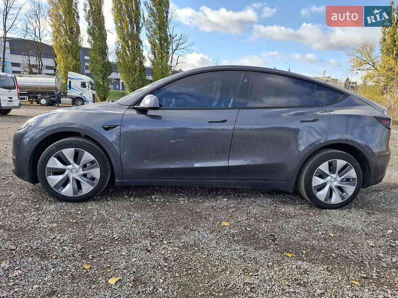 Внедорожник / Кроссовер Tesla Model Y 2023 в Тернополе