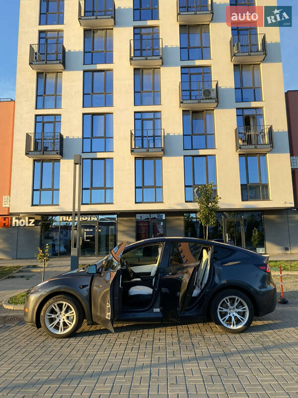 Внедорожник / Кроссовер Tesla Model Y 2021 в Золочеве фото 27 Внедорожник / Кроссовер Tesla Model Y 2021 в Золочеве