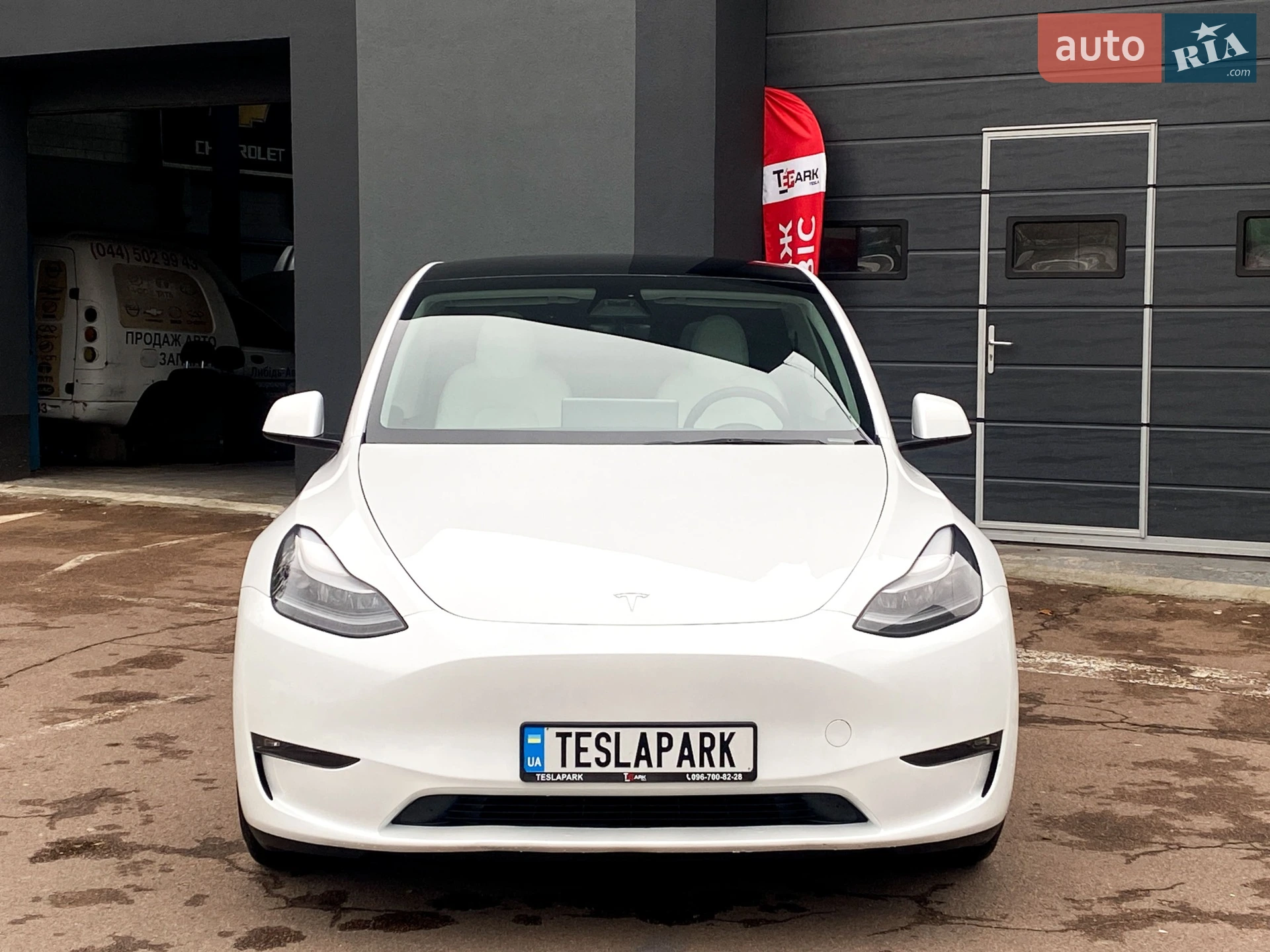 2023 Tesla Model Y - мініатюра 3