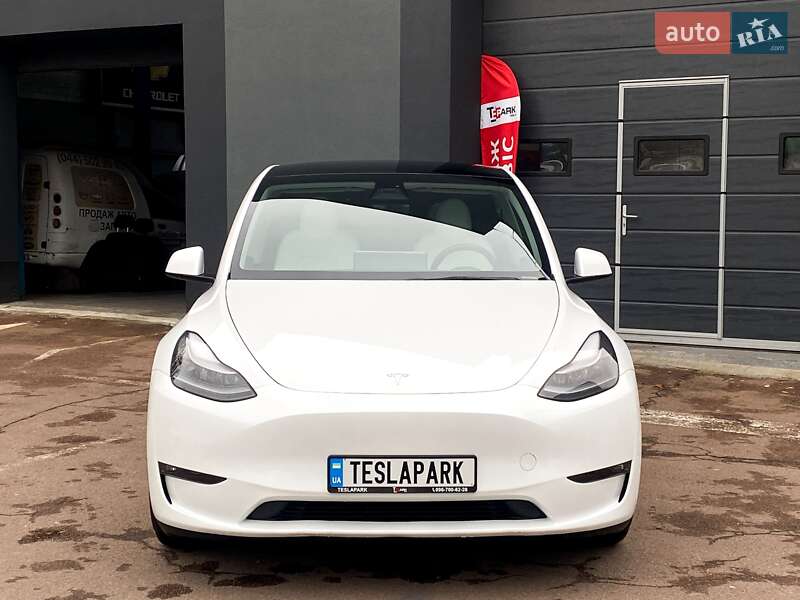 Позашляховик / Кросовер Tesla Model Y 2023 в Києві фото 3 Позашляховик / Кросовер Tesla Model Y 2023 в Києві