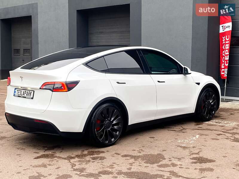 Позашляховик / Кросовер Tesla Model Y 2023 в Києві фото 10 Позашляховик / Кросовер Tesla Model Y 2023 в Києві