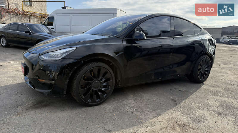 Позашляховик / Кросовер Tesla Model Y 2021 в Луцьку фото 4 Позашляховик / Кросовер Tesla Model Y 2021 в Луцьку