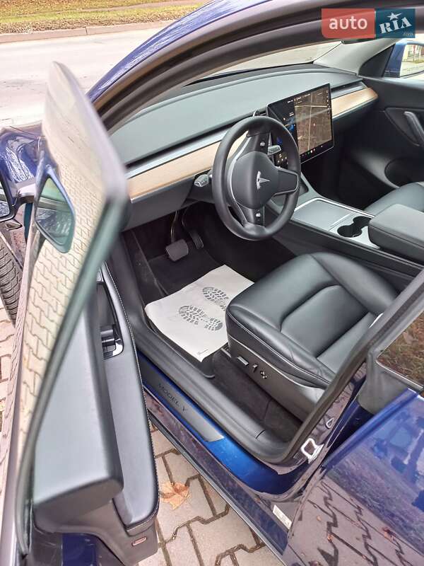 Позашляховик / Кросовер Tesla Model Y 2021 в Львові фото 8 Позашляховик / Кросовер Tesla Model Y 2021 в Львові