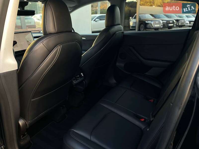 Внедорожник / Кроссовер Tesla Model Y 2022 в Львове