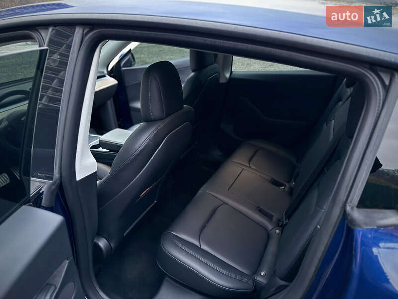 Позашляховик / Кросовер Tesla Model Y 2022 в Києві
