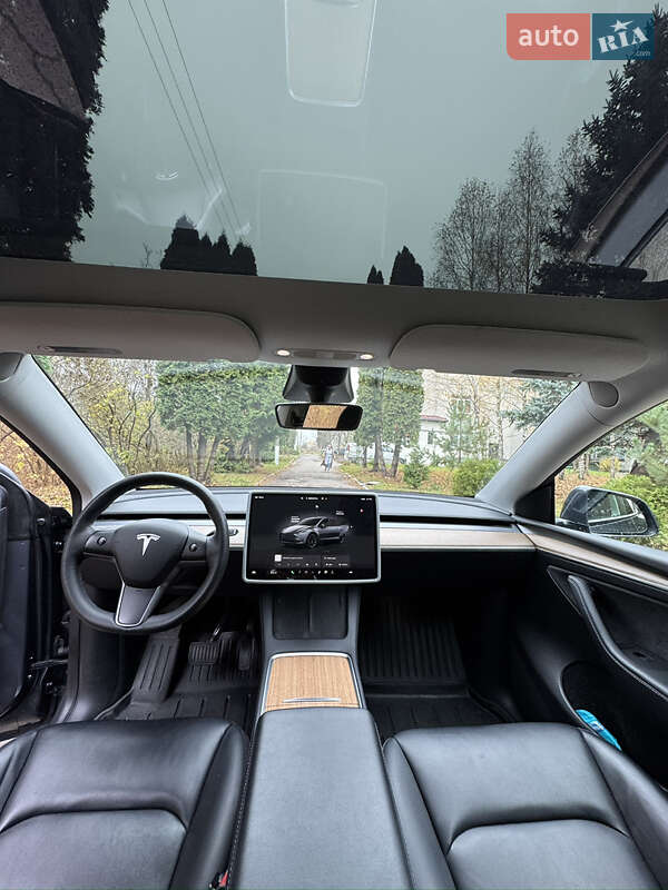 Позашляховик / Кросовер Tesla Model Y 2022 в Рівному