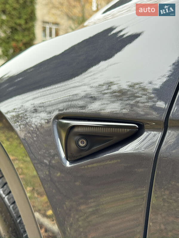 Позашляховик / Кросовер Tesla Model Y 2022 в Рівному