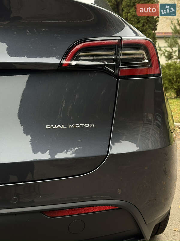 Позашляховик / Кросовер Tesla Model Y 2022 в Рівному