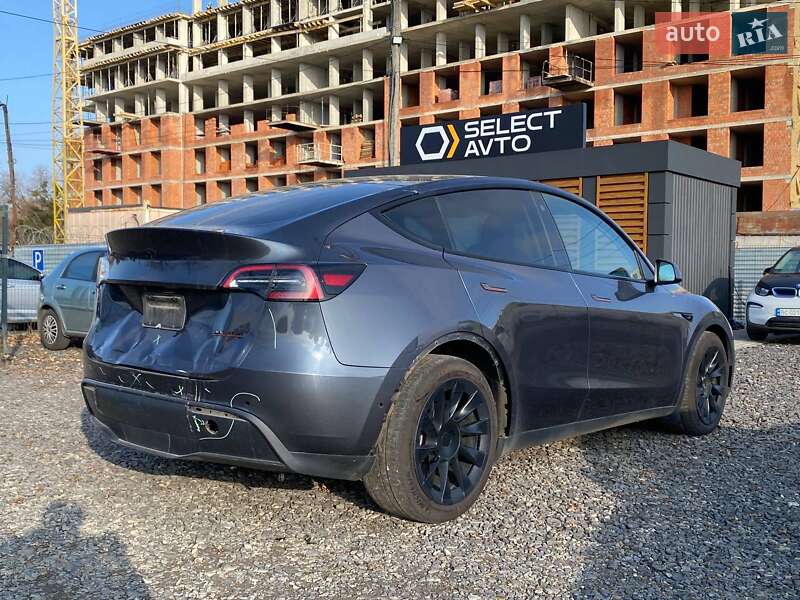 Позашляховик / Кросовер Tesla Model Y 2021 в Львові